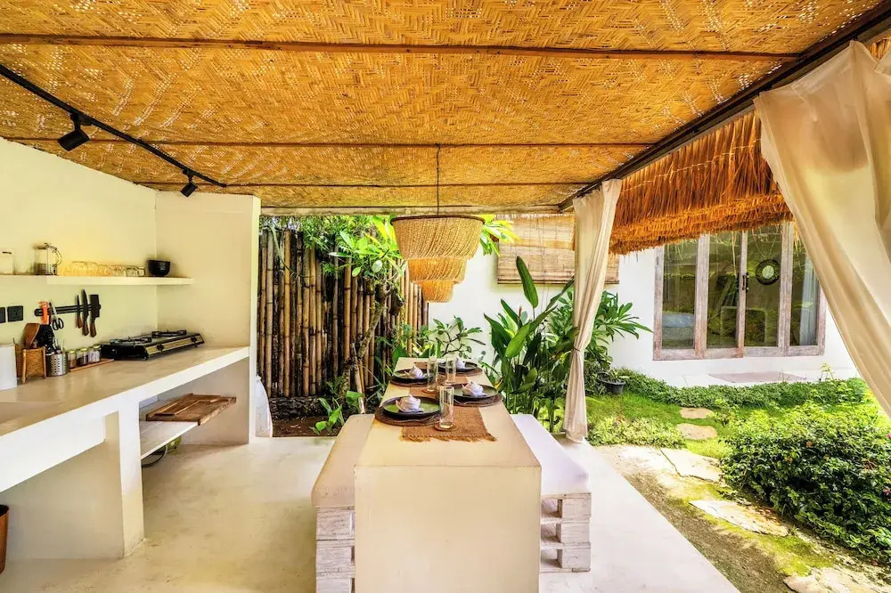 Villa Laguna by Pertama Stay