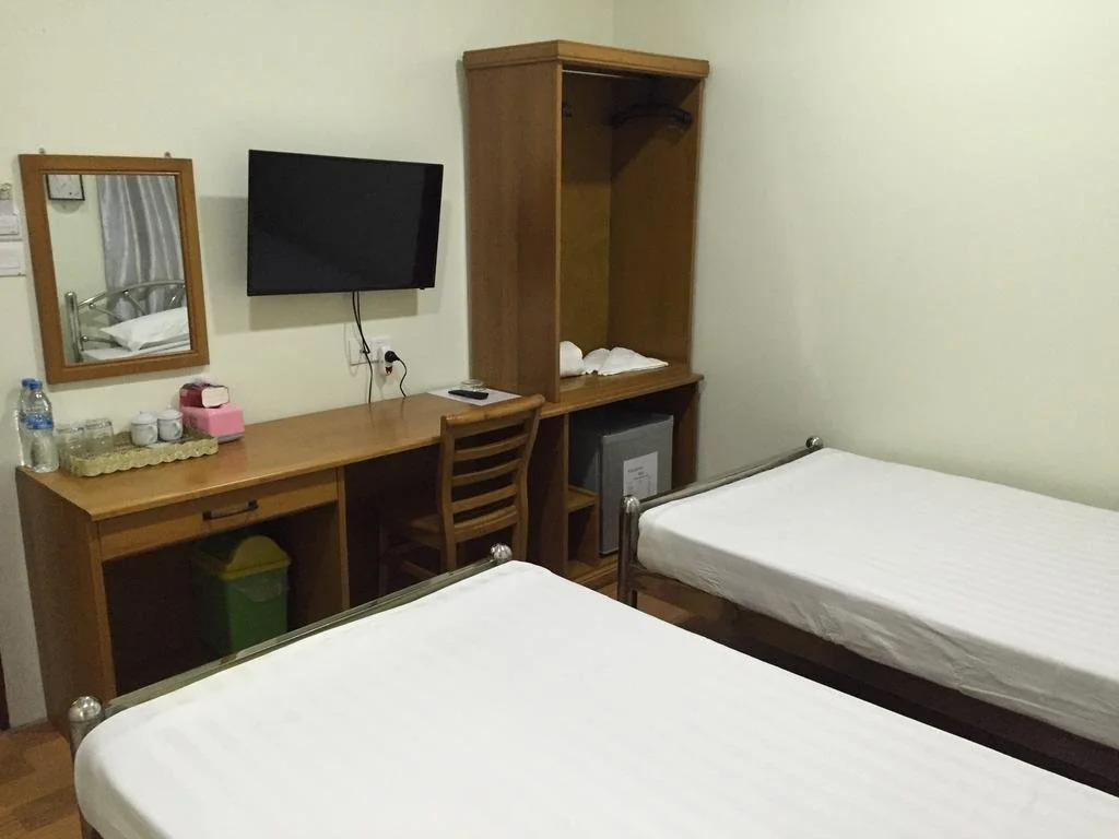 Htun Yadanar Motel