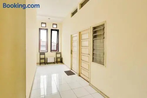 SPOT ON 91770 441 Pemuda Homestay
