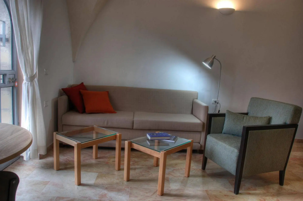 The Market Courtyard - Suites Hotel