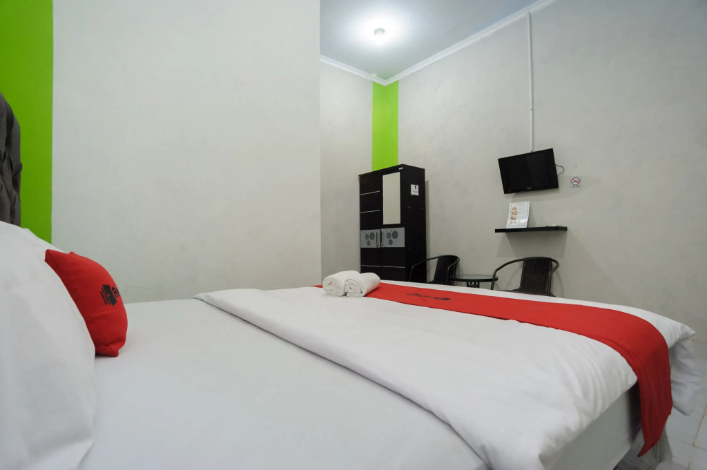 RedDoorz Syariah near RS Advent Bandar Lampung