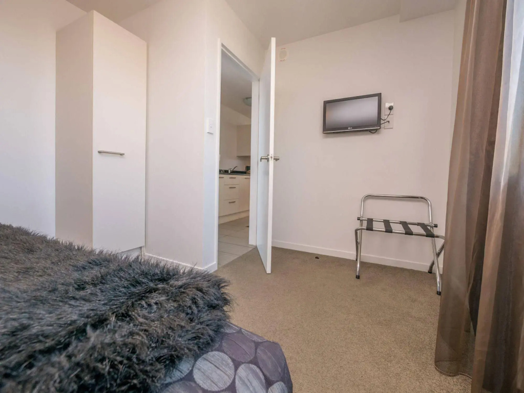 Bellano Motel Suites