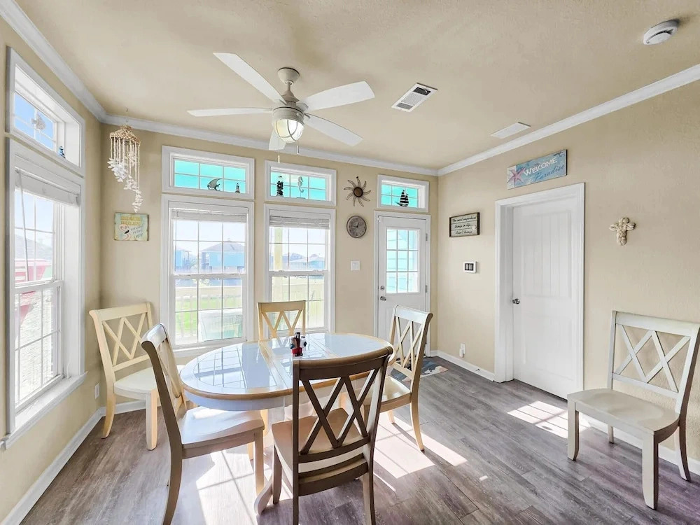 Its A Shellabration 3 Bedroom Home