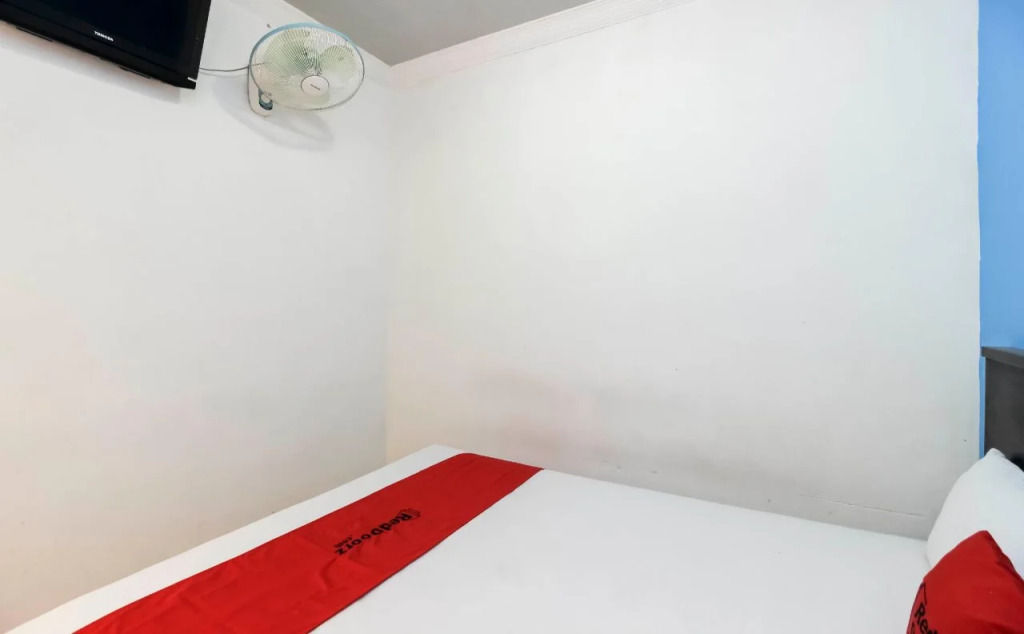 RedDoorz near OPI Mall Palembang 2