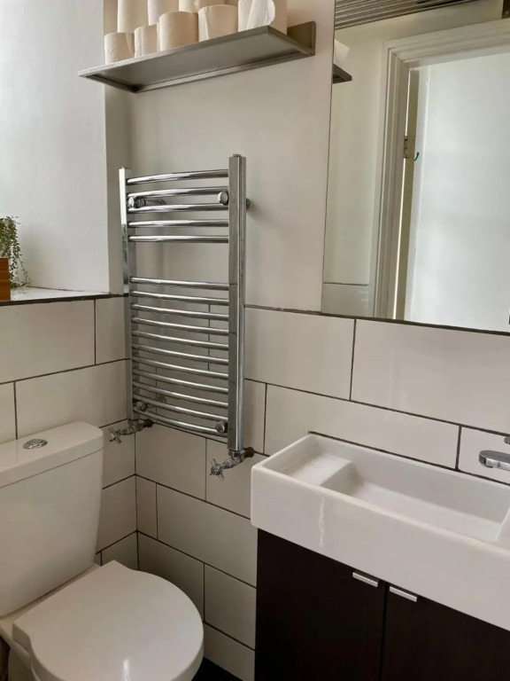 Grand & Graceful One Bed Flat in Clifton Village