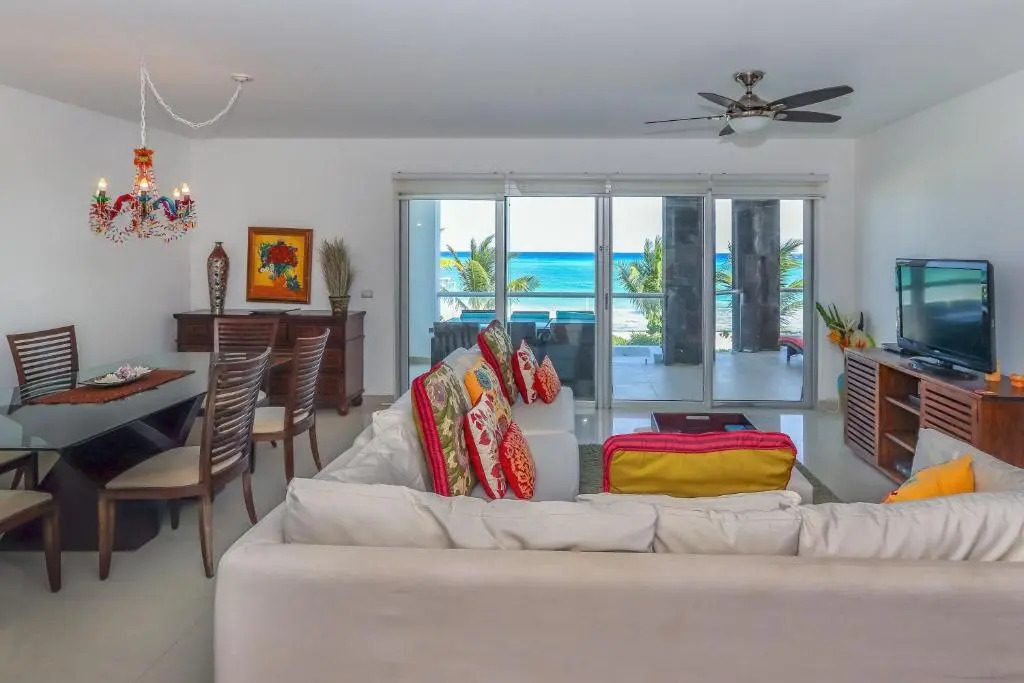 True Beachfront Condo - Corazon