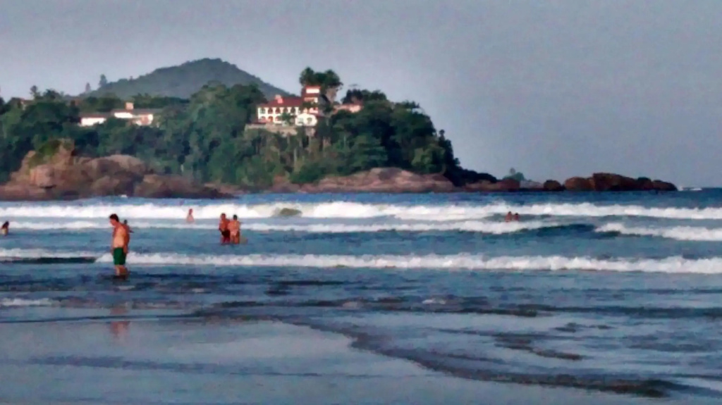 Ubatuba Surf Suites