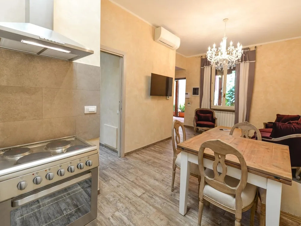 Bacall Apartment