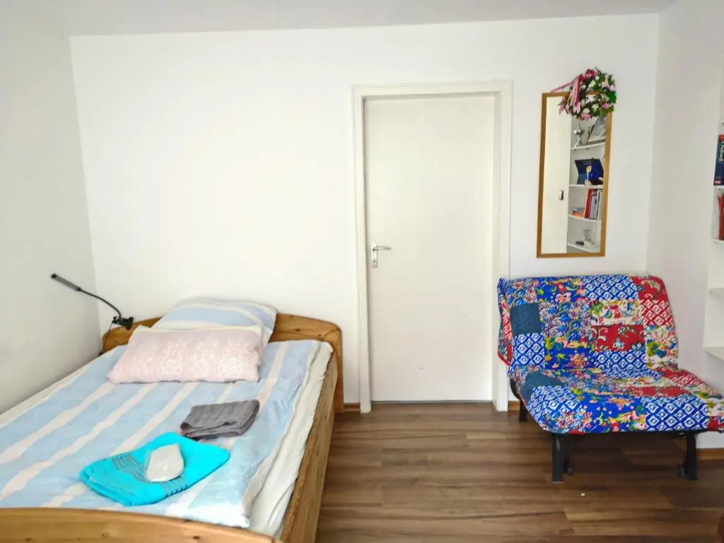 apartment near underground station