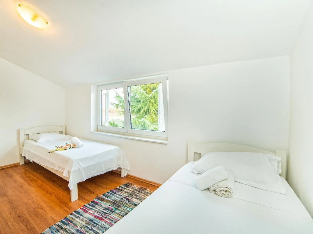 Grana - Two Bedroom