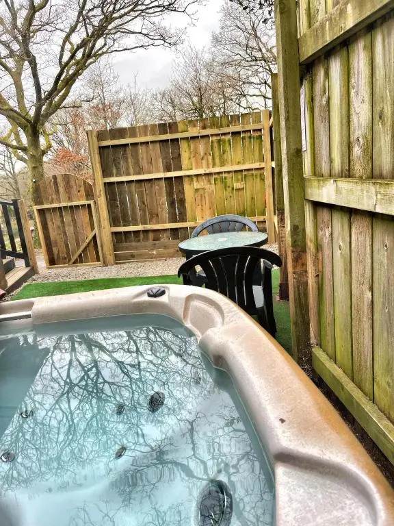 Wren 23-Hot Tub-Woodland Lodges-Tenby-Pembroke