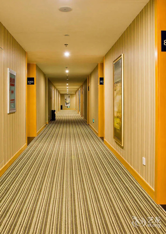 Yichang Golden Lion Hotel