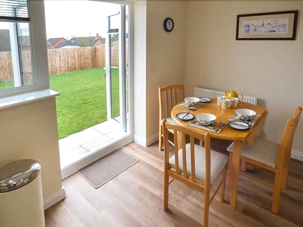 16 Stewart Close