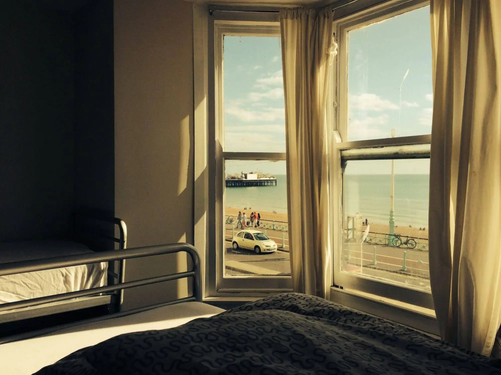 The Grapevine Seafront - Hostel