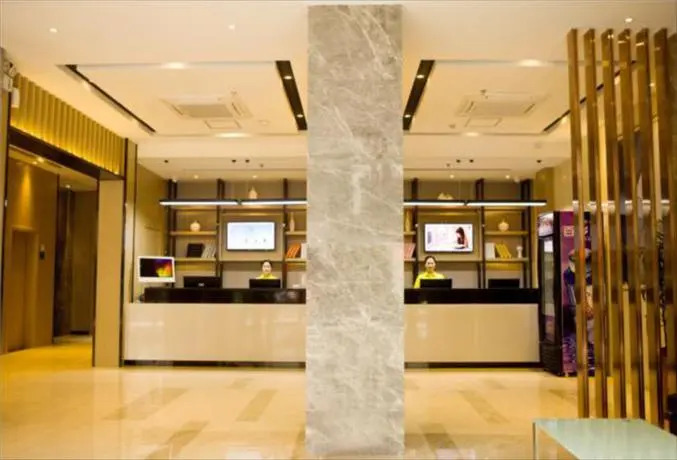 City Comfort Inn Xianning Chongyang Taoxi Avenue