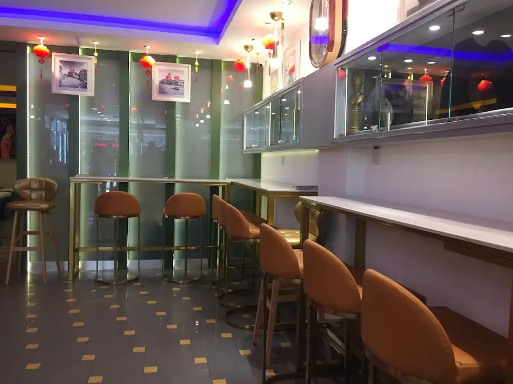 OYO 89979 Diamond Hotel