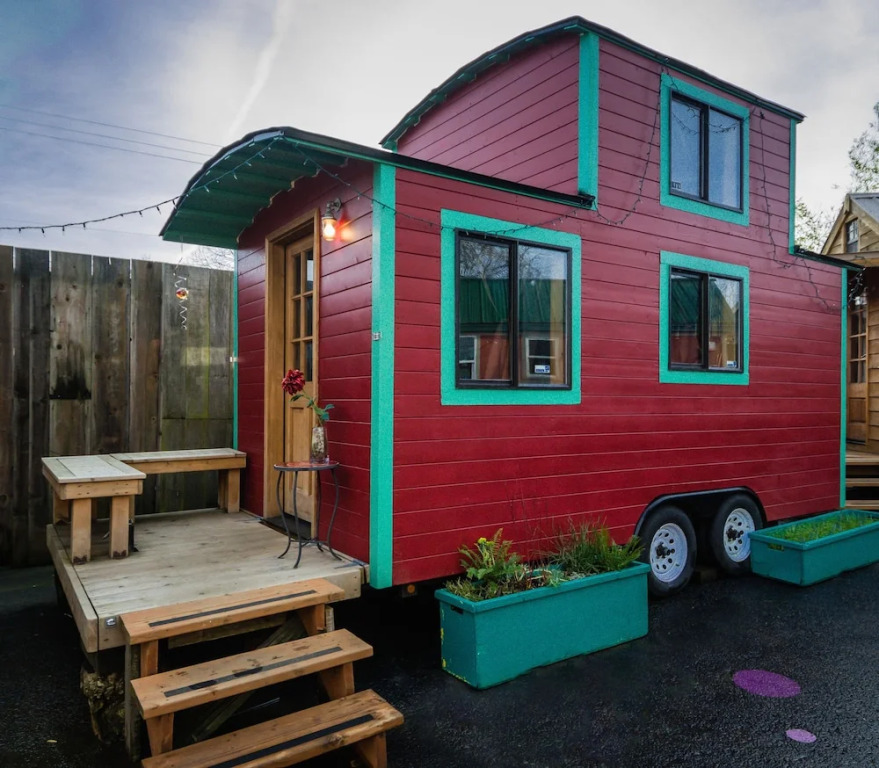 Caravan- The Tiny House Hotel