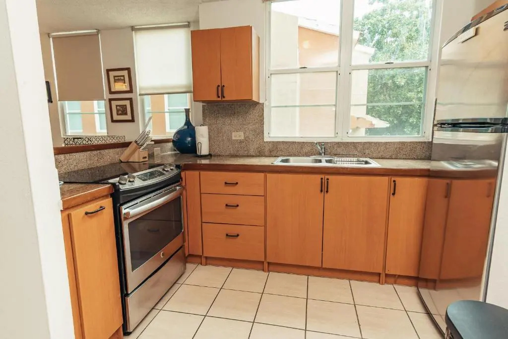 Rooftop Terrace, Laundry, Pool, LV 206