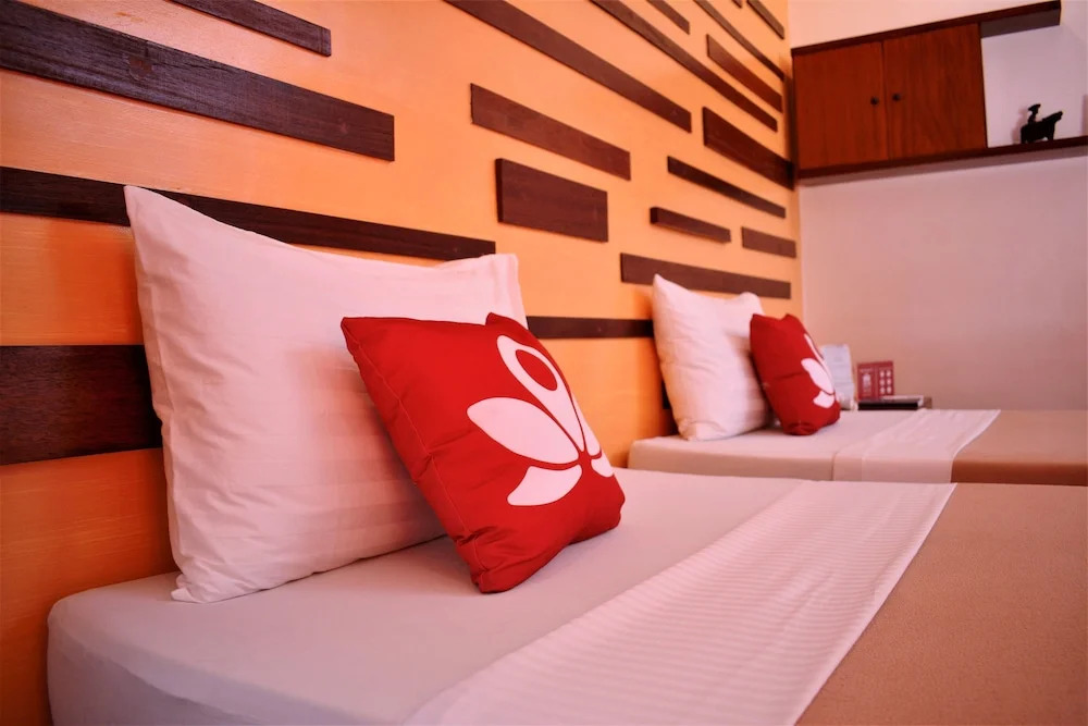 ZEN Rooms Manalo St.