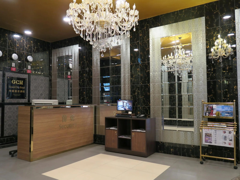 Grand City Hotel