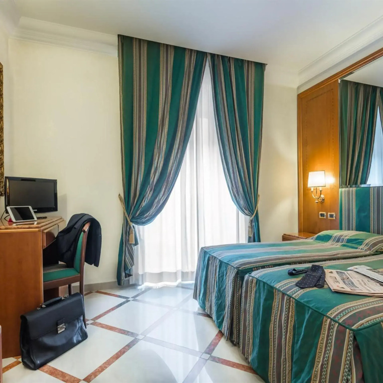 Raeli Hotel Regio