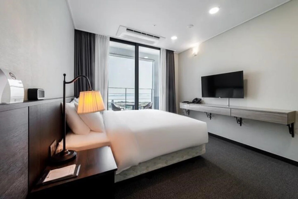 Riviera Incheon Airport Hotel
