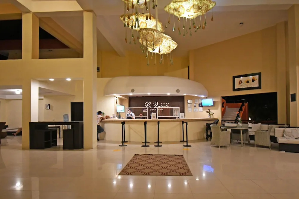 La Quinta Gran Bahía, Cuastecomates - Todo Incluido