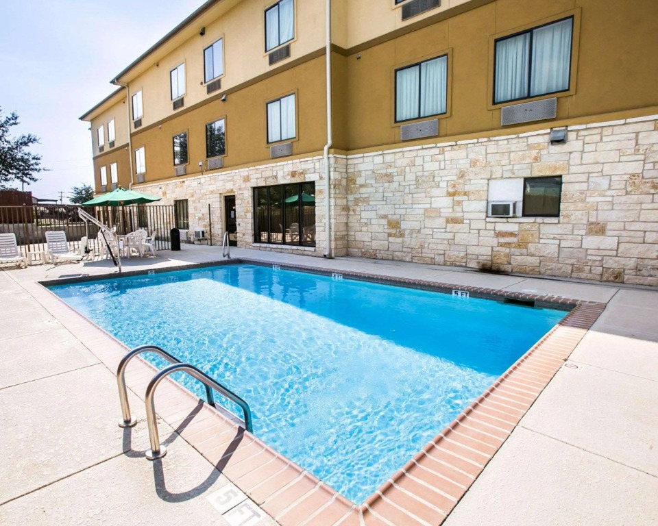 Sleep Inn & Suites Gonzales near Palmetto State Park