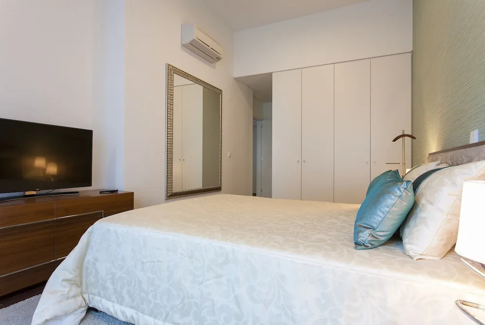 Marques Terrace Deluxe Apartment Rentexperience
