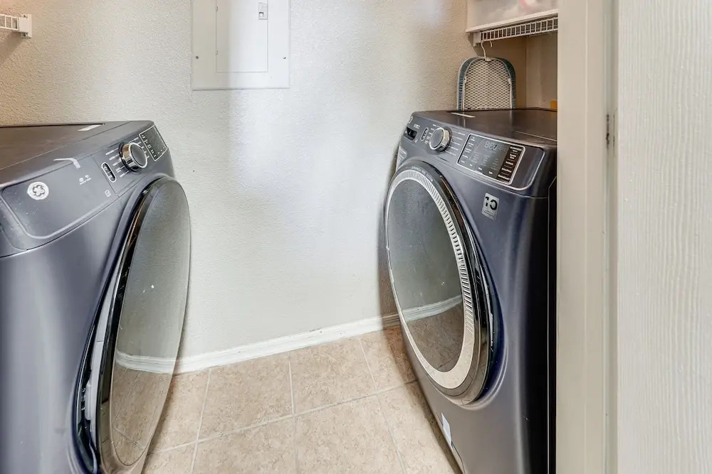 Walk to Papago Park: Central Phoenix Condo