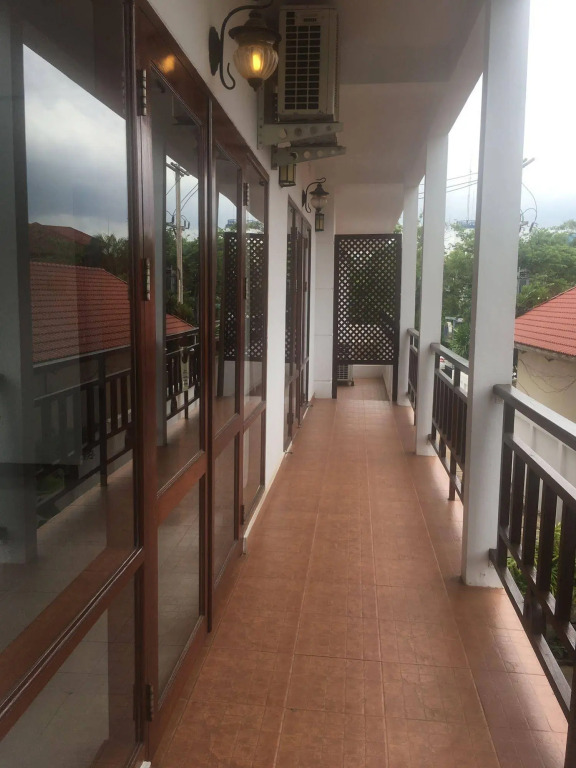 AV Hotel