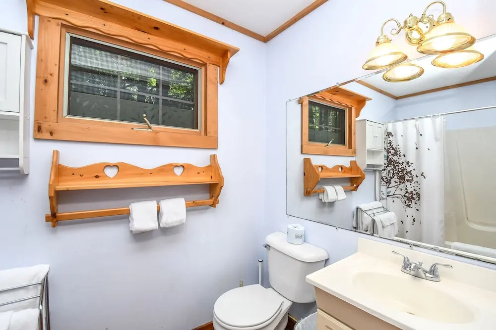 Tucked Inn 4 Bedroom House