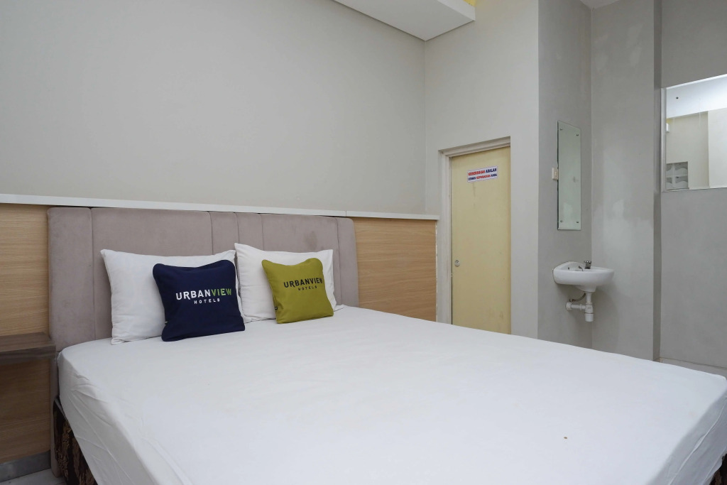Super OYO 3746 Double Tree Guesthouse