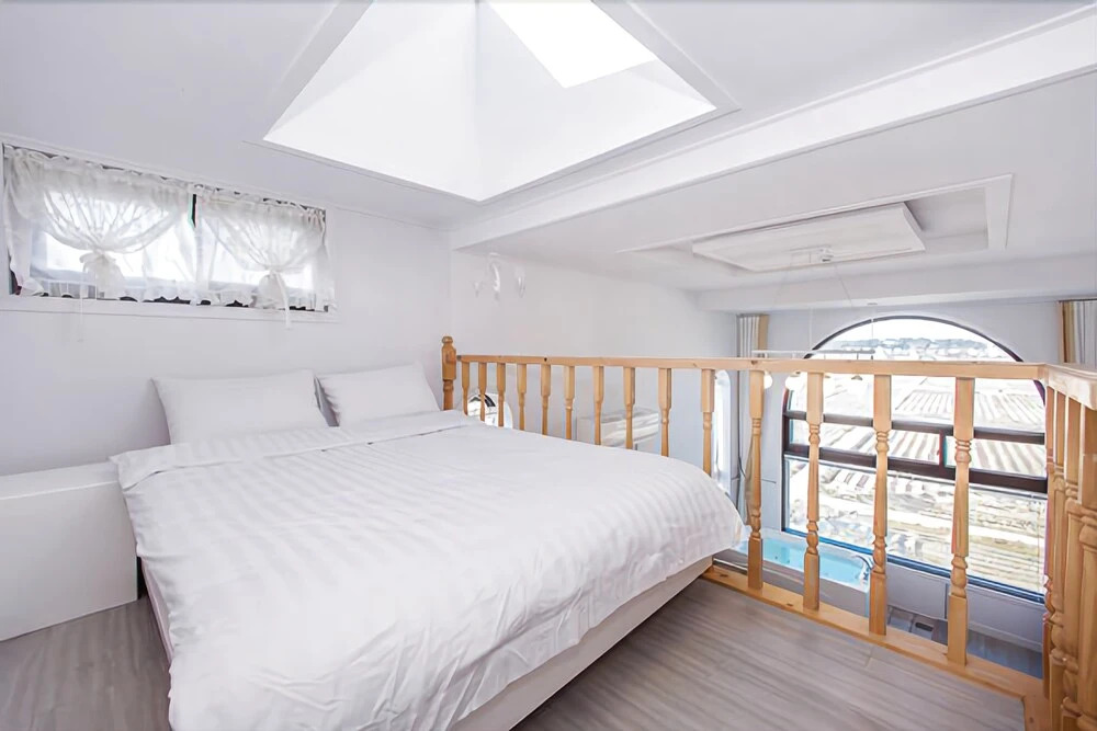 Gangneung Attirance Pension