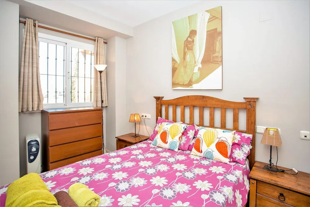 Frontline Golf and Sea views, 2 Bed JC6