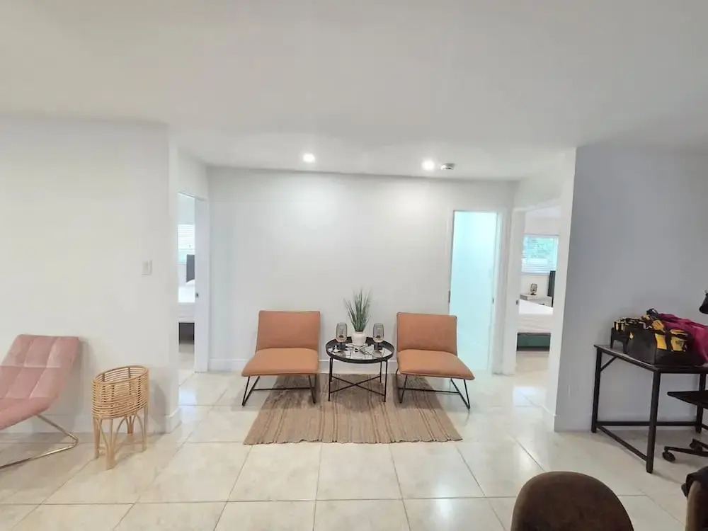Modern Home in Hallandale Beach