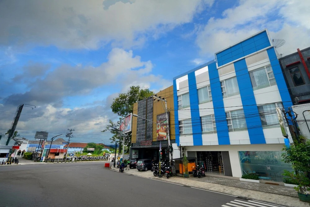RedDoorz Plus @ Terban Residence