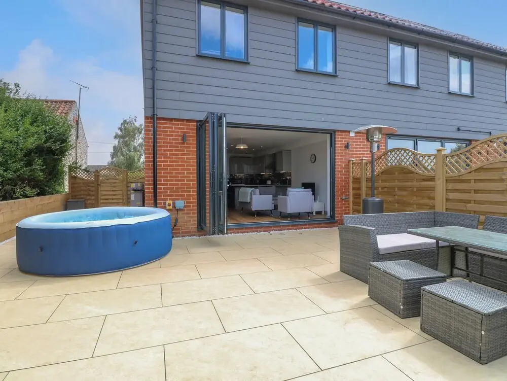 Henham 3 Bernaleen Cottages