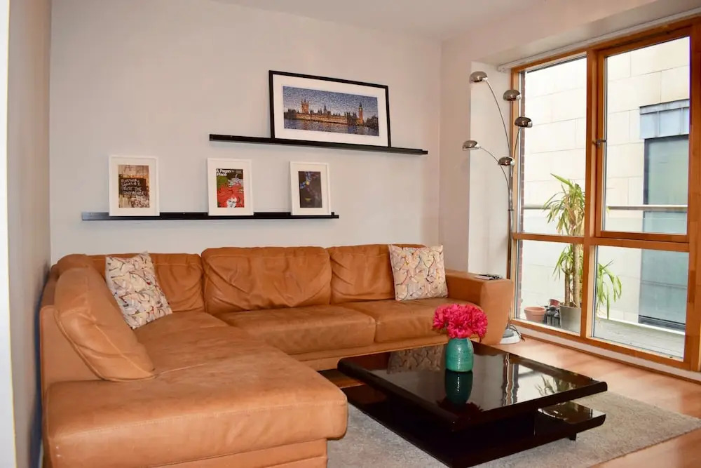 Modern 2 Bedroom Apartment in Dublin City Centre