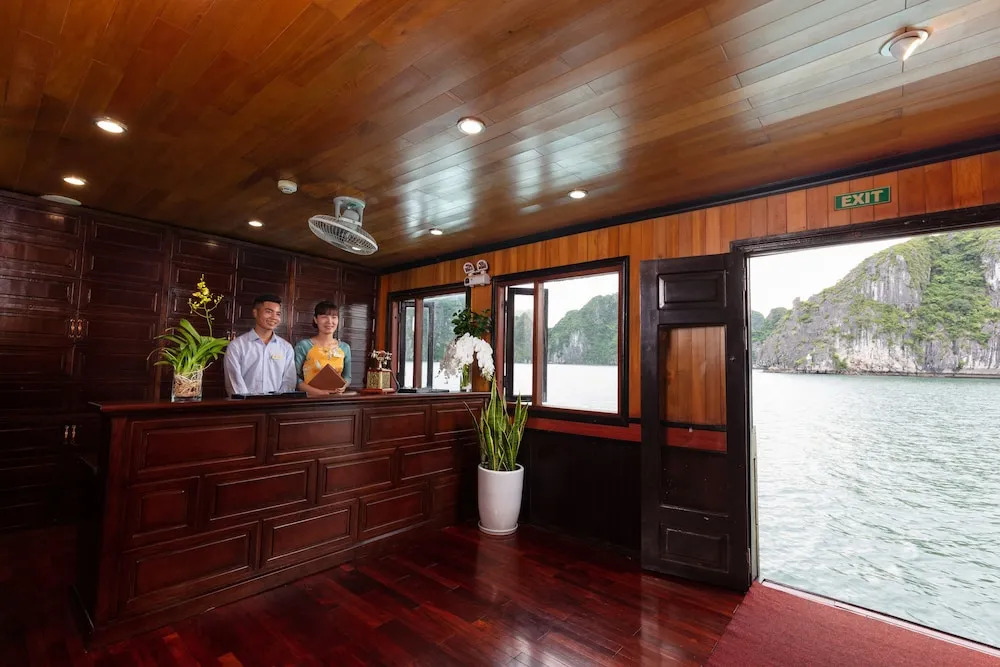 Verdure Lotus Grandeur Cruise on Ha Long Bay