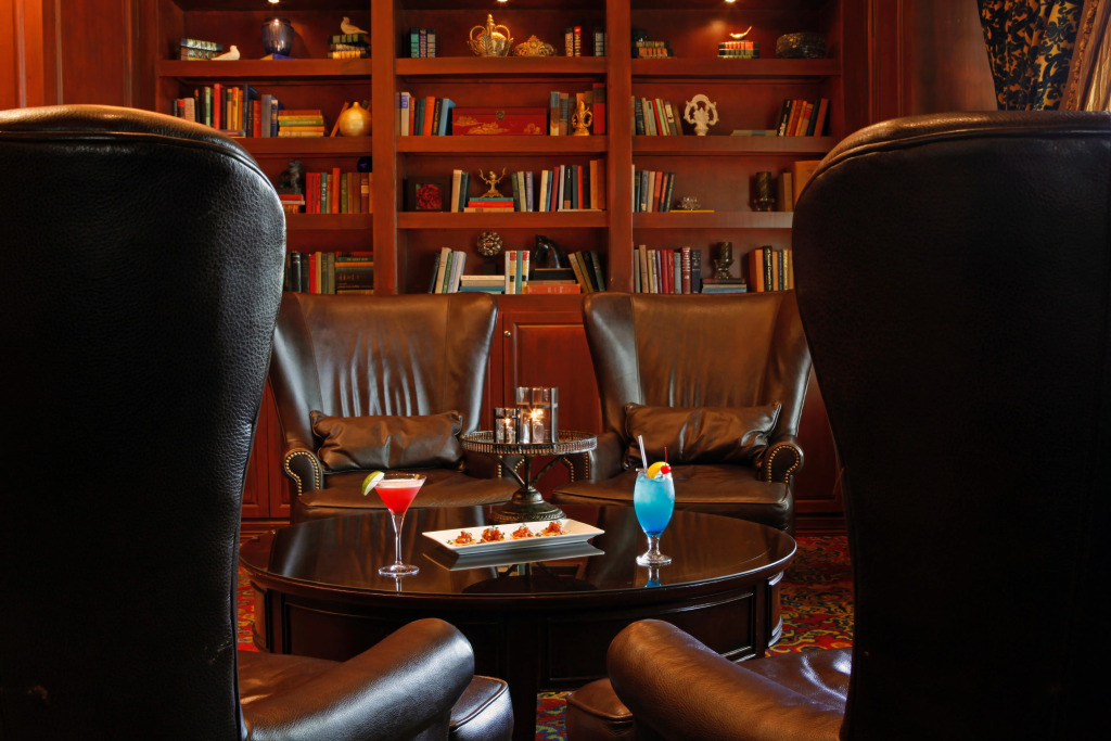 Warwick Melrose Hotel