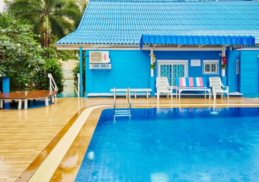 Blue House Beach