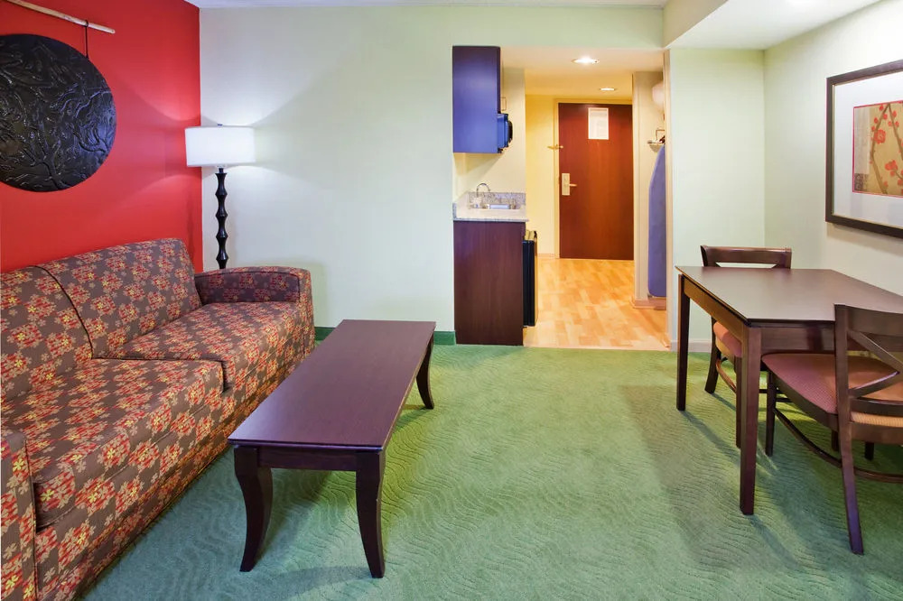 Holiday Inn Express & Suites Greenville-I-85 & Woodruff Rd by IHG