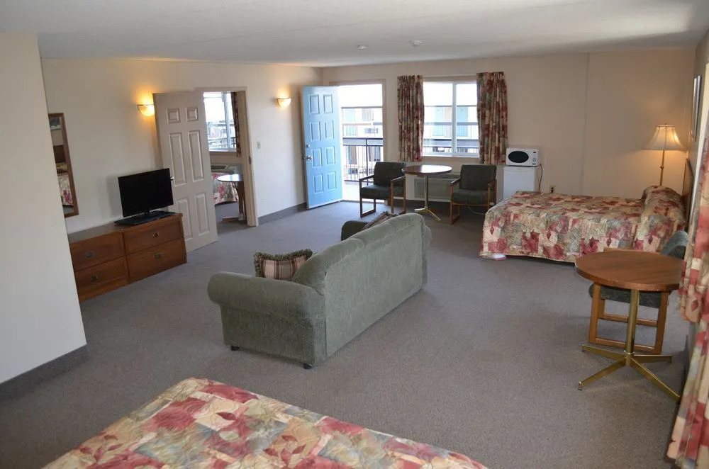 Americas Best Value Chalet Inn and Suites Niagara Falls