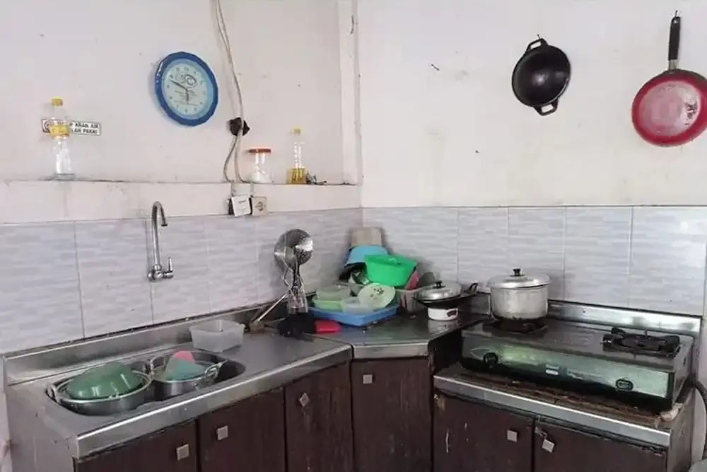 Kost 48 Surabaya