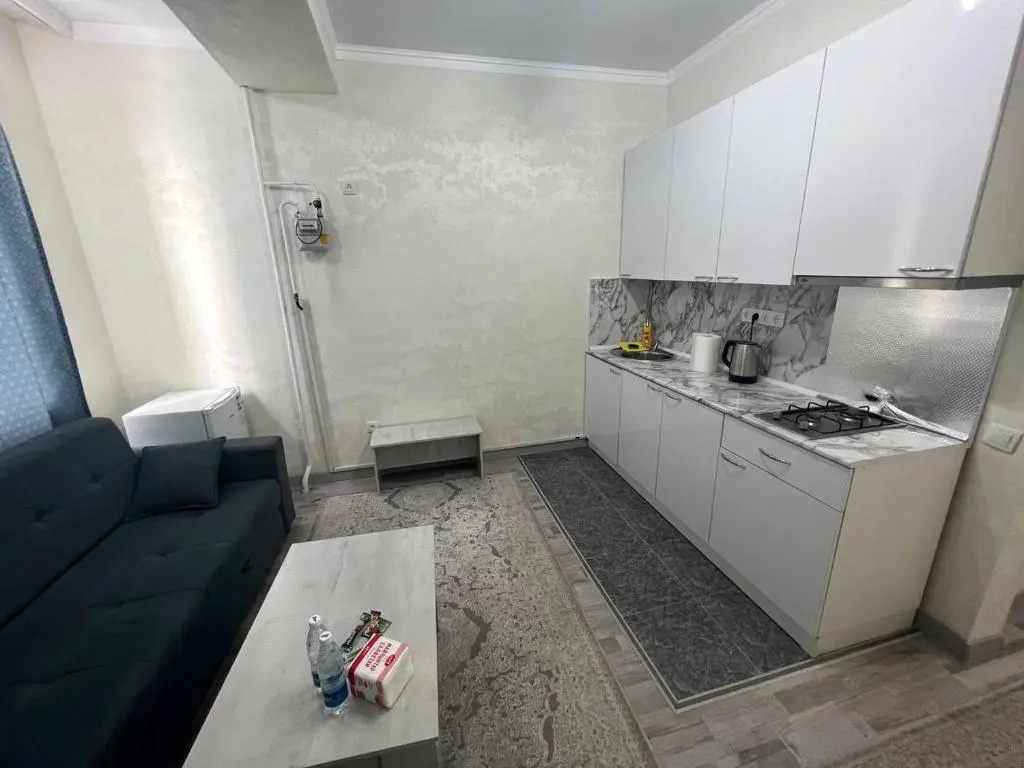 2-room studio-apartment on Chuykova 134a