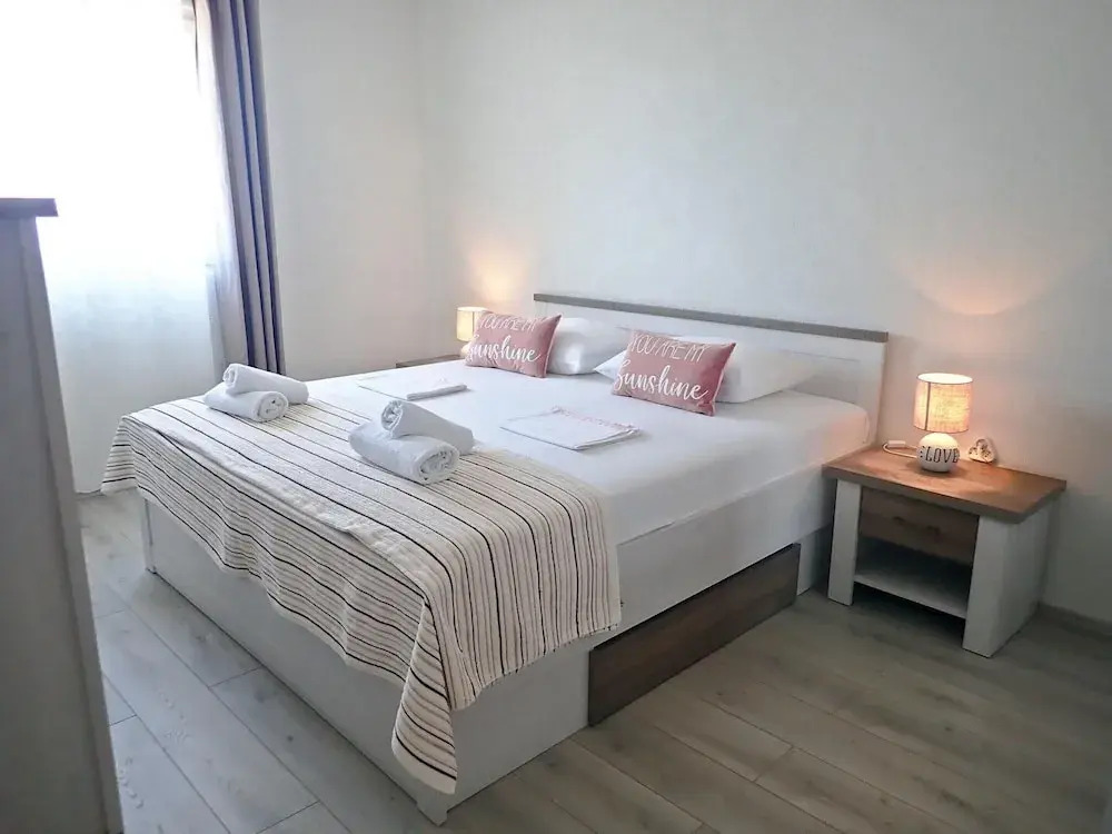 2-br Seaview Apartment in Baric Draga