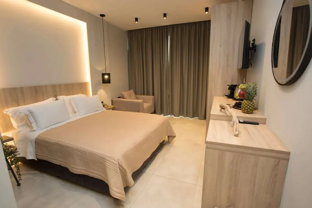 Enjoy Lichnos Bay Village, Camping, Hotel and Apartments