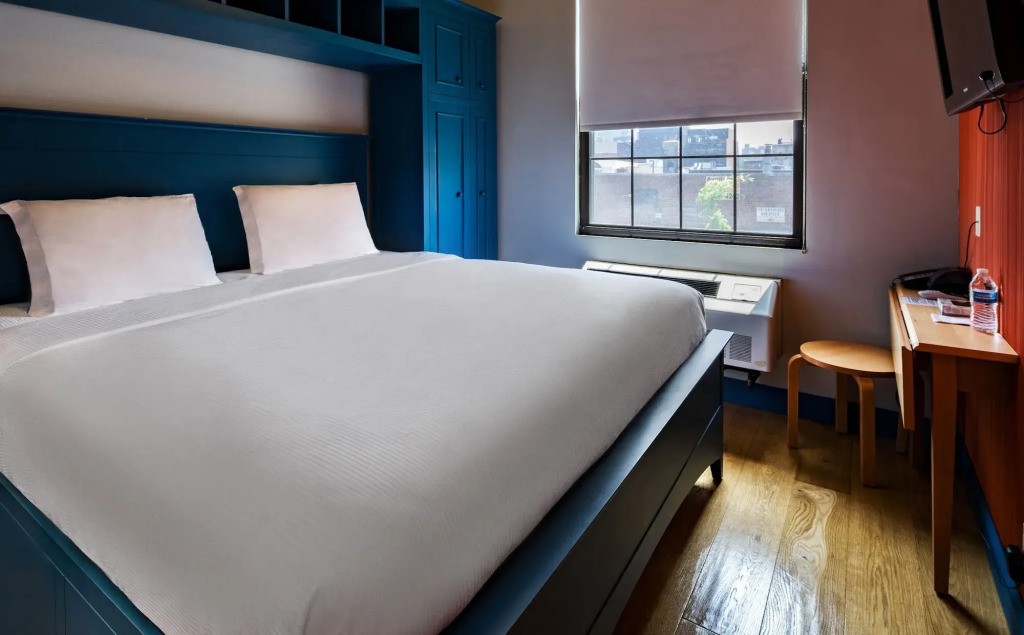 Essence hotel