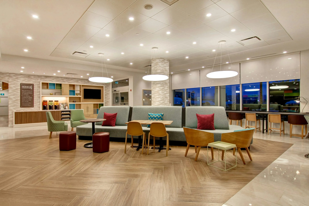 Home2 Suites By Hilton Montreal Dorval